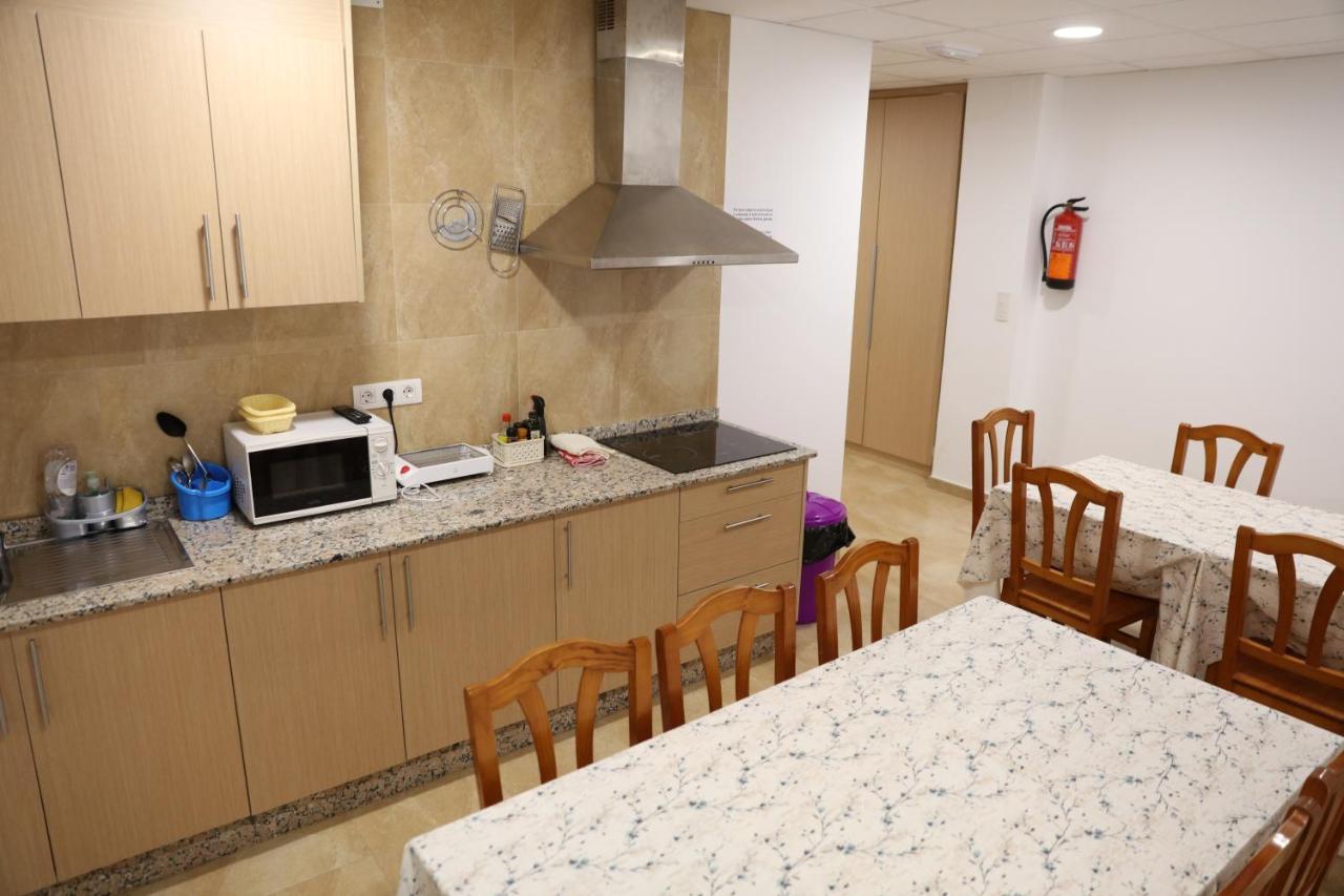 Albergue El Caminante Hostel Portomarin Bagian luar foto